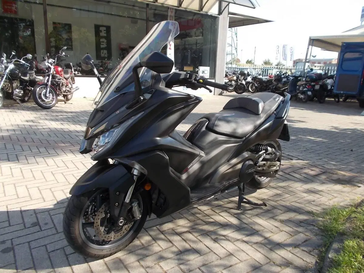 Kymco AK 550 (2017 - 19) (2)