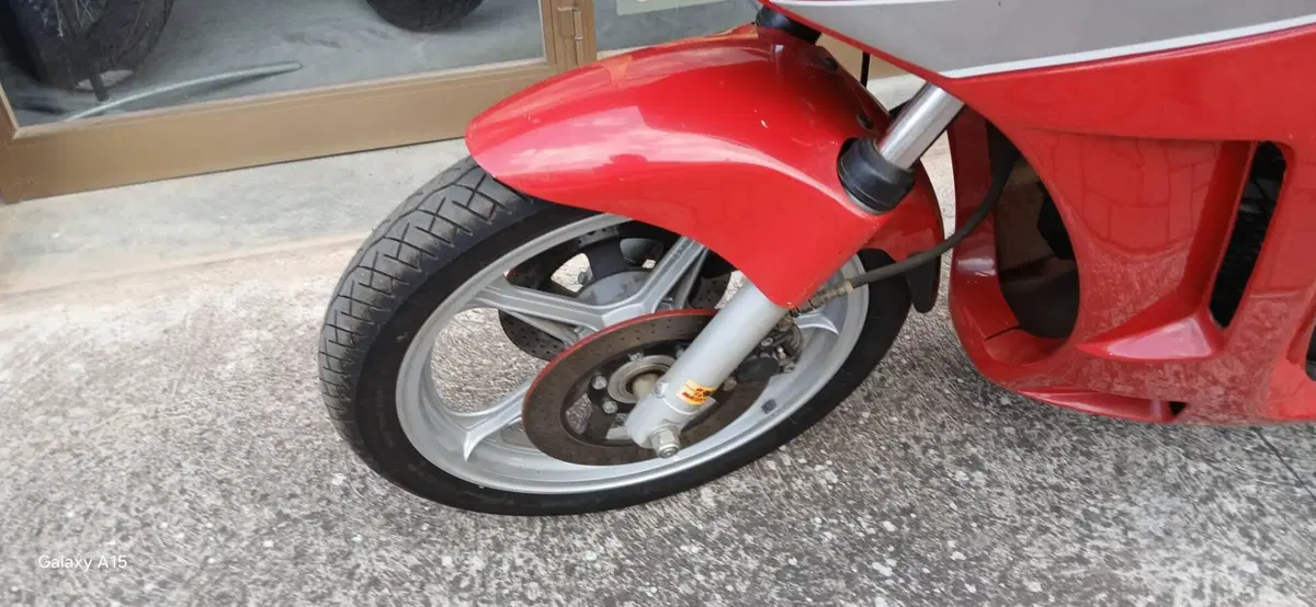 Cagiva Alazzurra (2)