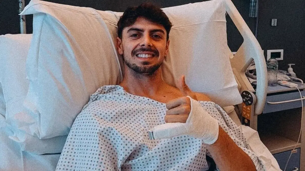 MotoGP 2026. Fabio Di Giannantonio operato al mignolo della mano sinistra: presenza a Brno non a rischio