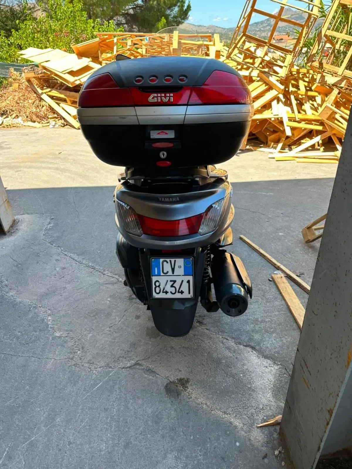 Yamaha Majesty 400 (2004 - 08) (2)