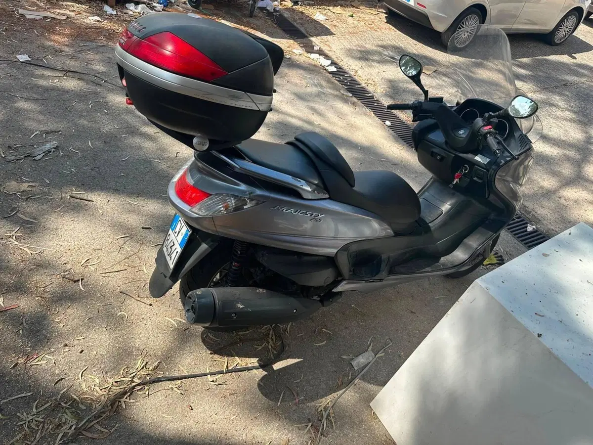 Yamaha Majesty 400 (2004 - 08) (3)