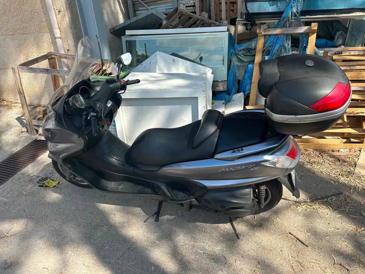 Yamaha Majesty 400 (2004 - 08) (4)
