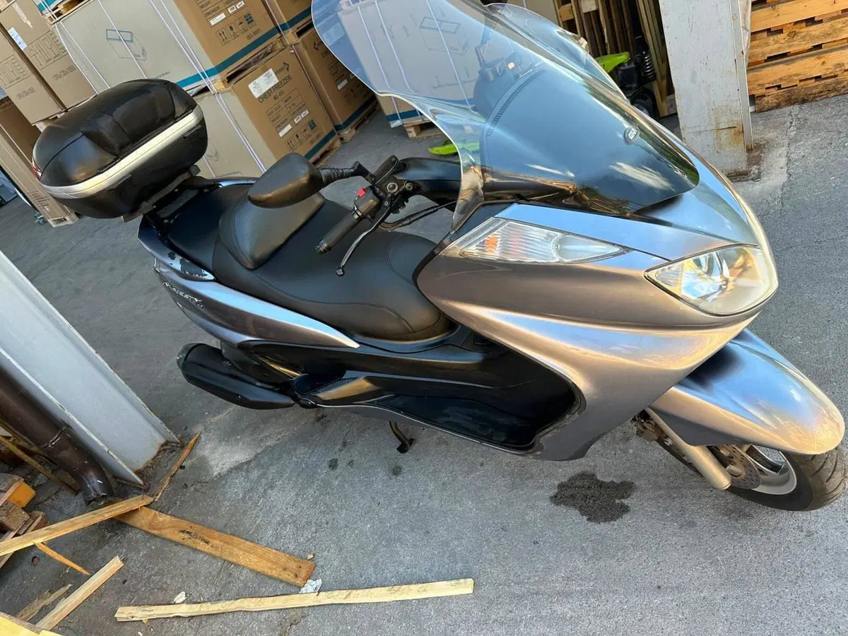 Yamaha Majesty 400 (2004 - 08) (5)