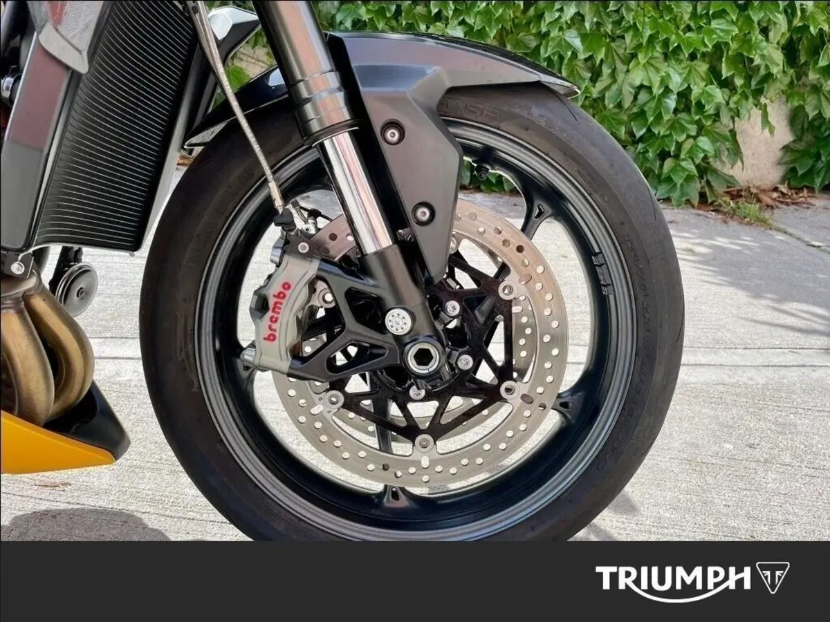 Triumph Street Triple 765 RS (2023 - 26) (7)