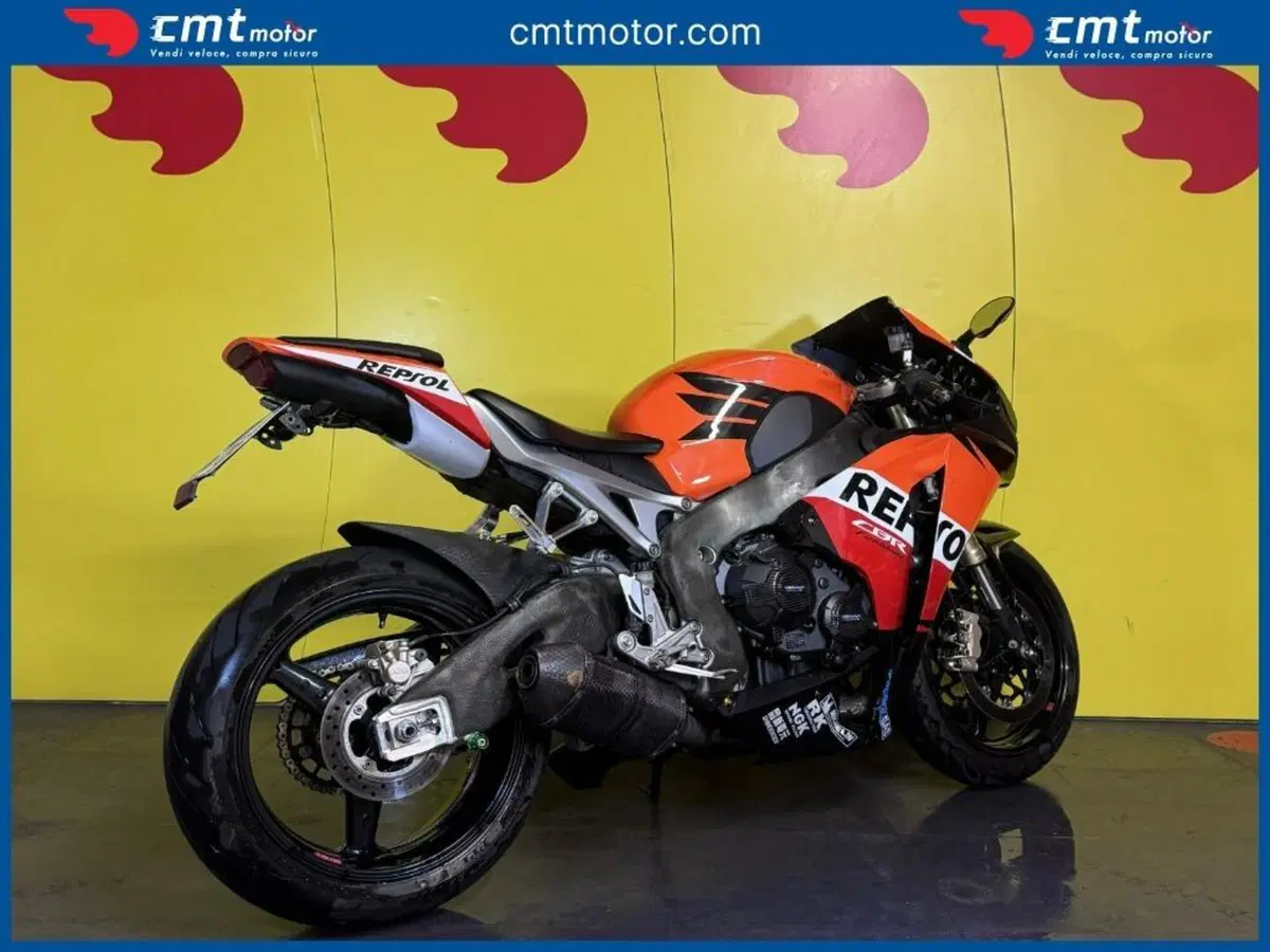 Honda CBR 1000 RR Fireblade (2008 - 11) (4)