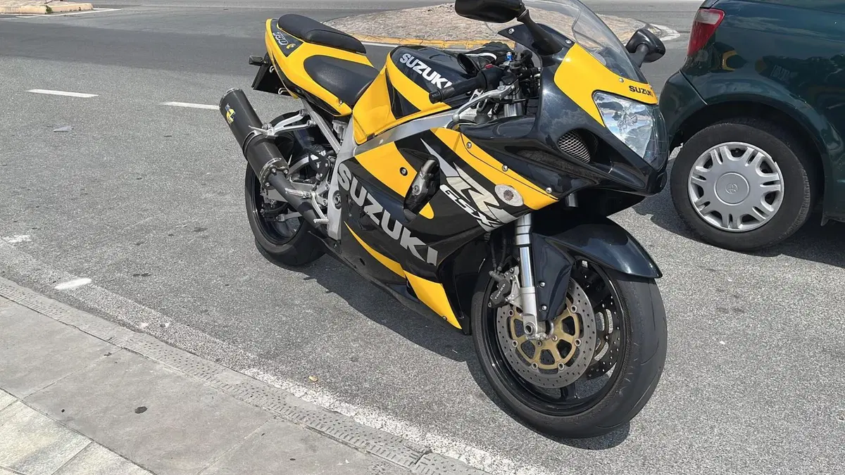 Suzuki GSX R 750 (1999 - 03) (4)