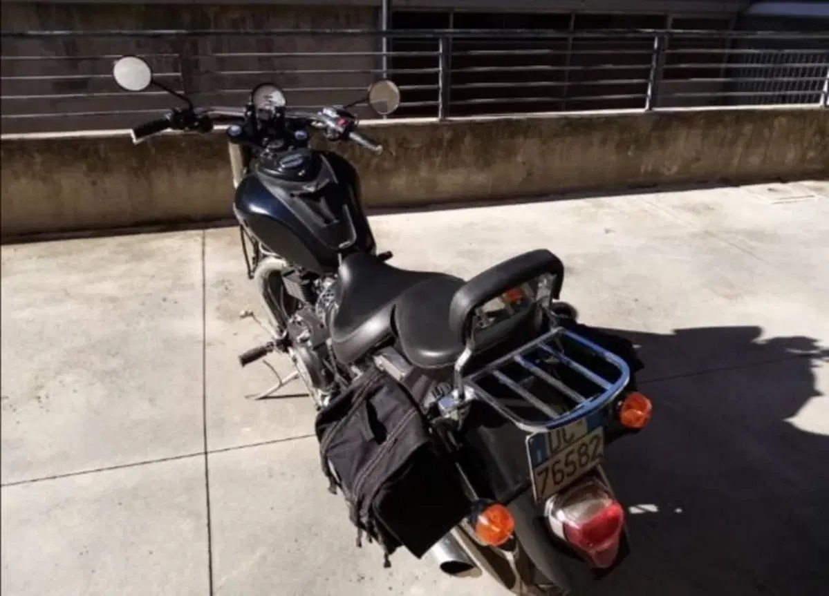 Triumph Speedmaster 865 (2005 - 10) (3)