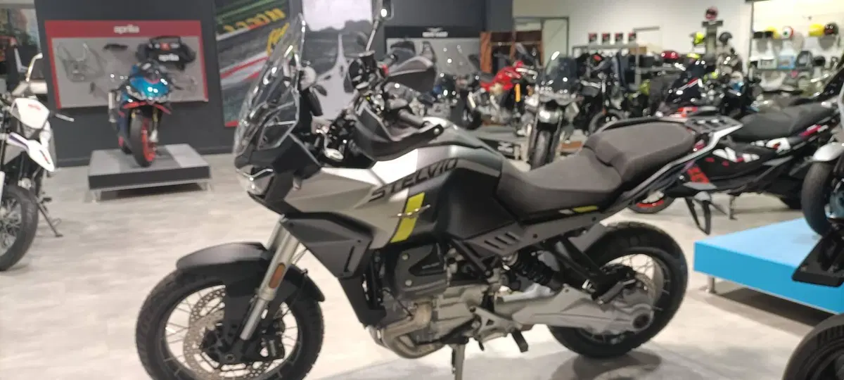 Moto Guzzi Stelvio PFF (2024 - 26) (2)