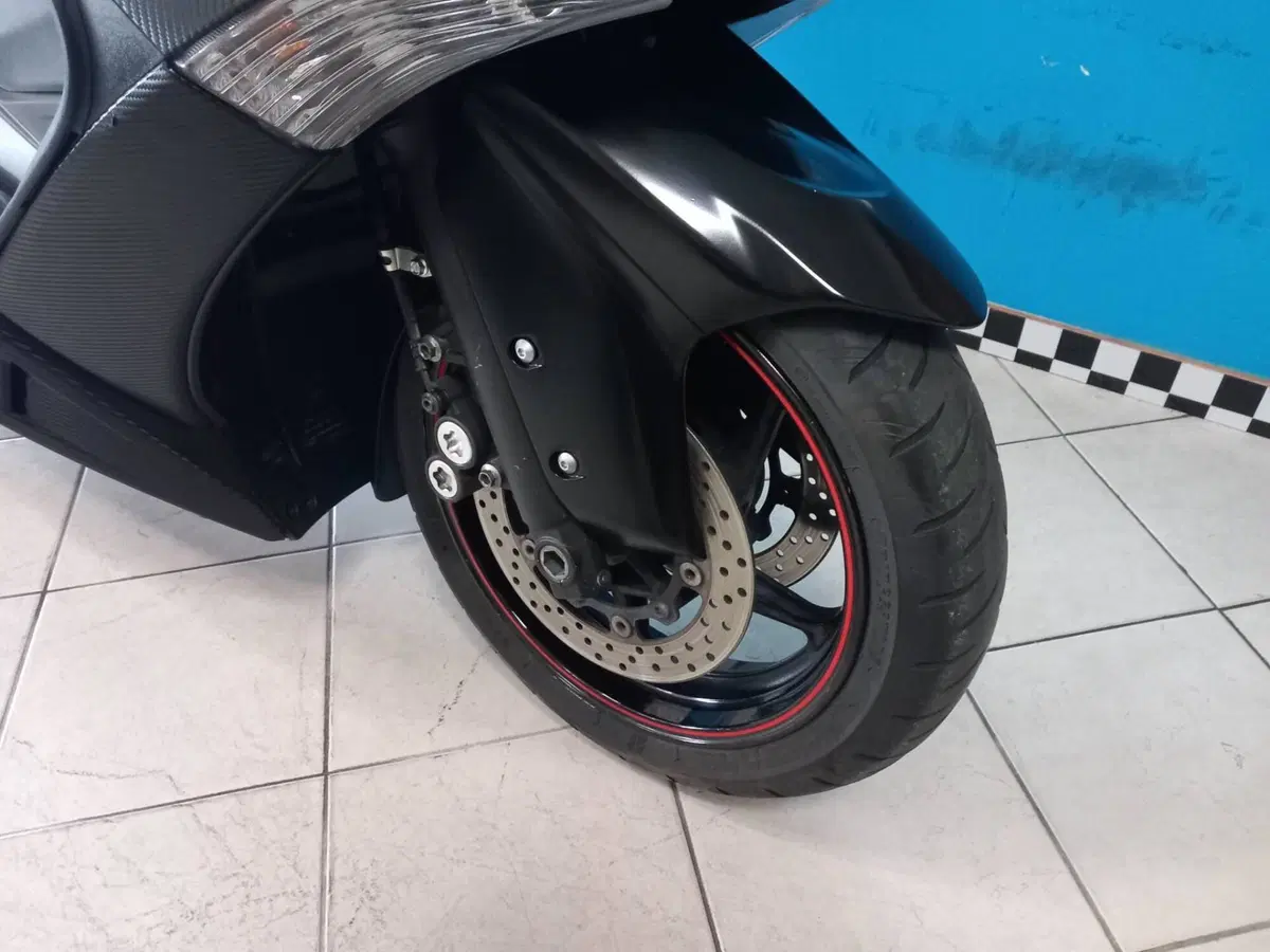 Yamaha T-Max 530 ABS (2012 - 14) (19)