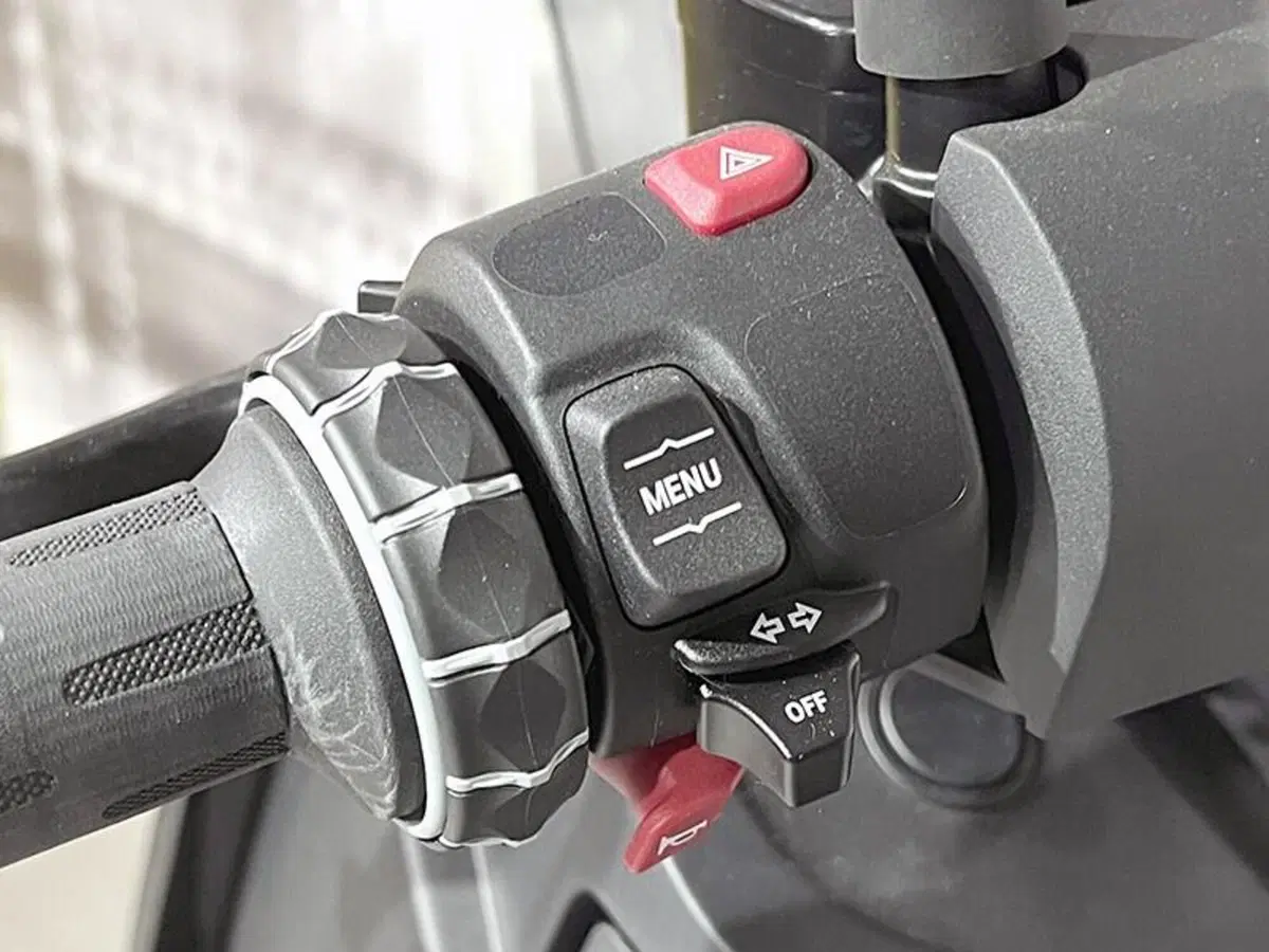 Bmw C 400 X (2025 - 26) (4)
