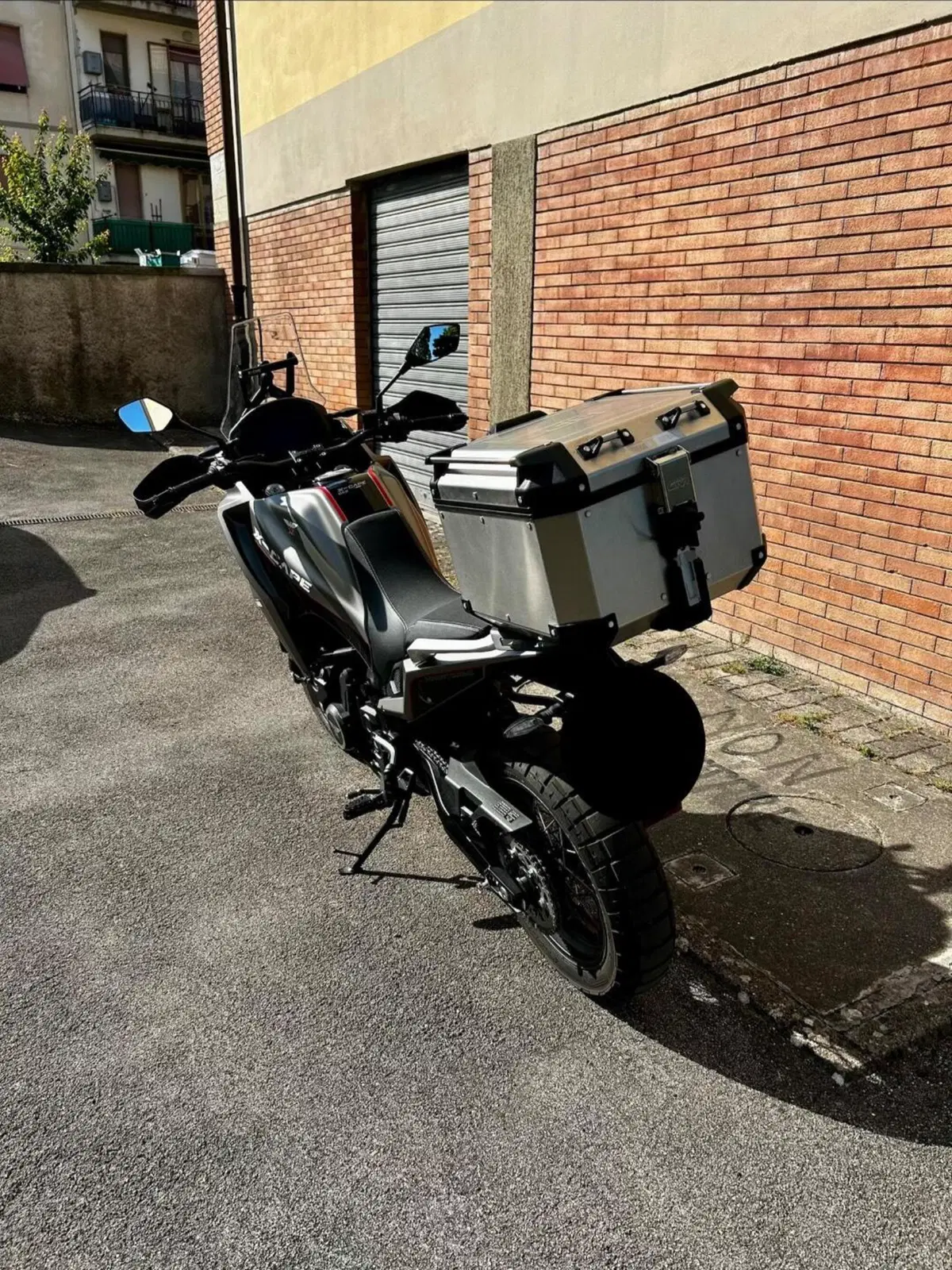 Moto Morini X-Cape 650 (2021 - 26) (2)