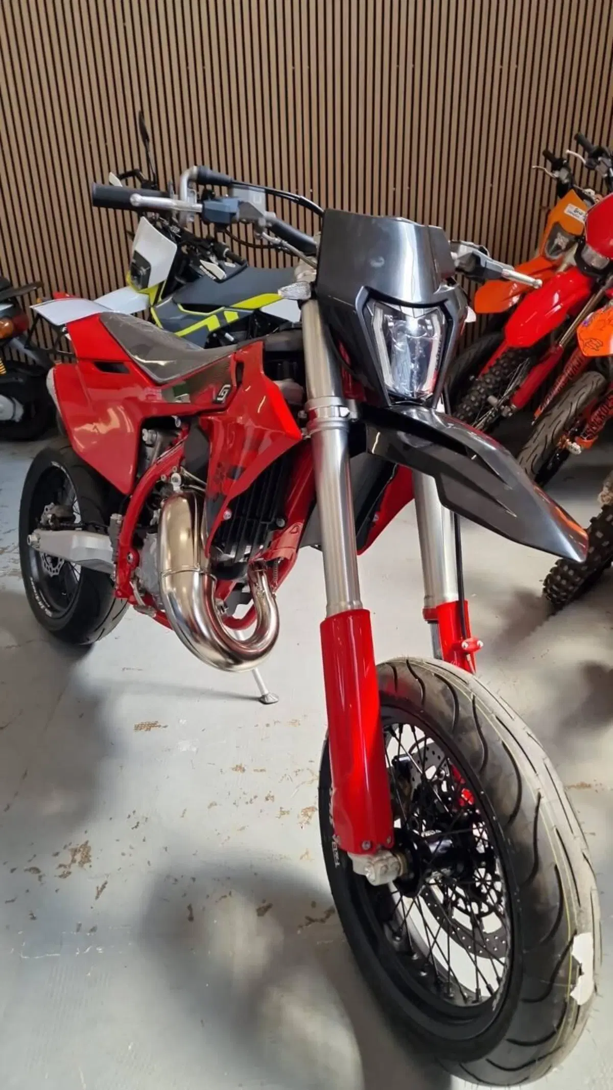 GASGAS EC 125 (2025) (6)