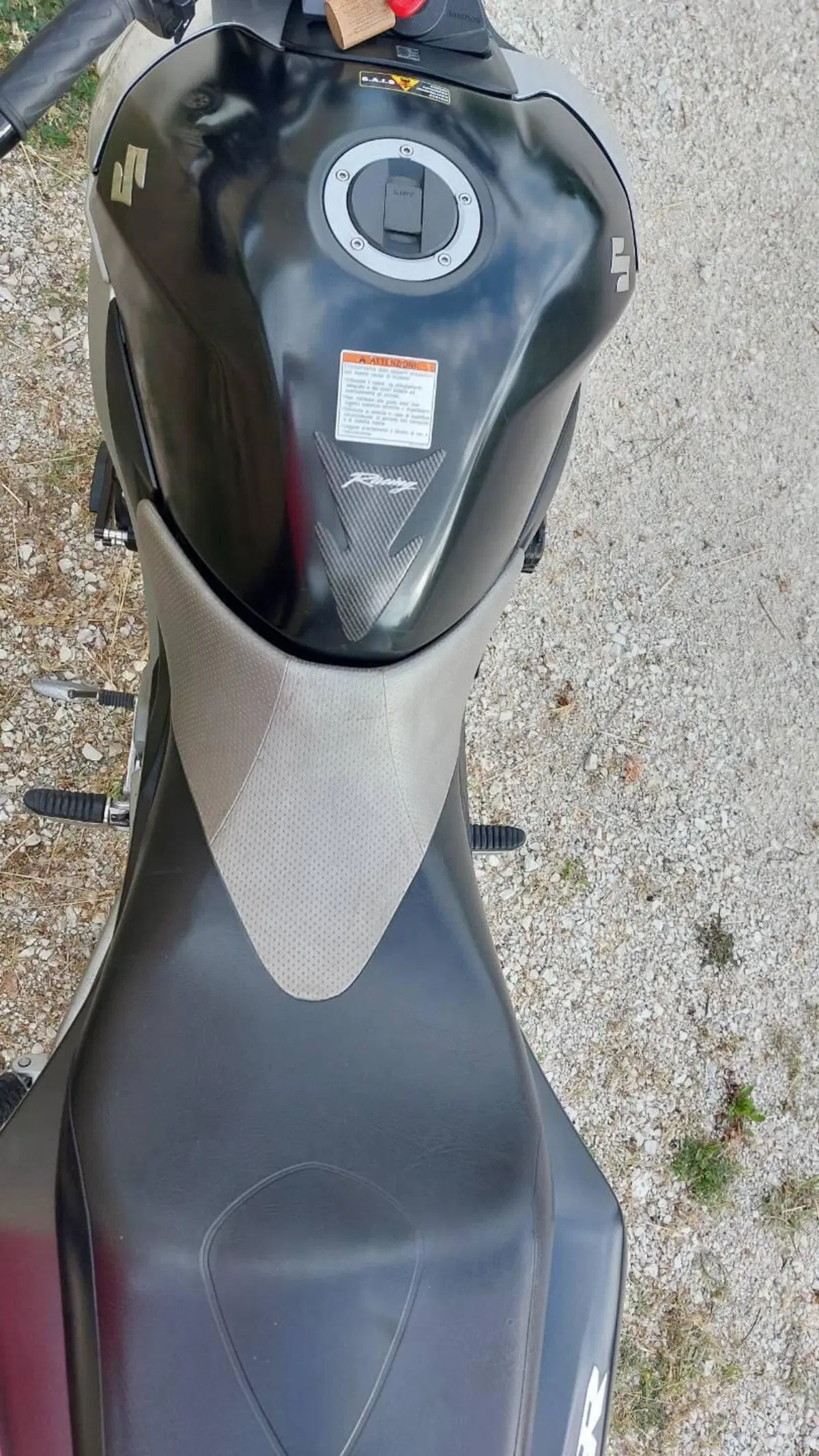 Suzuki GSR 600 (2006 - 11) (7)