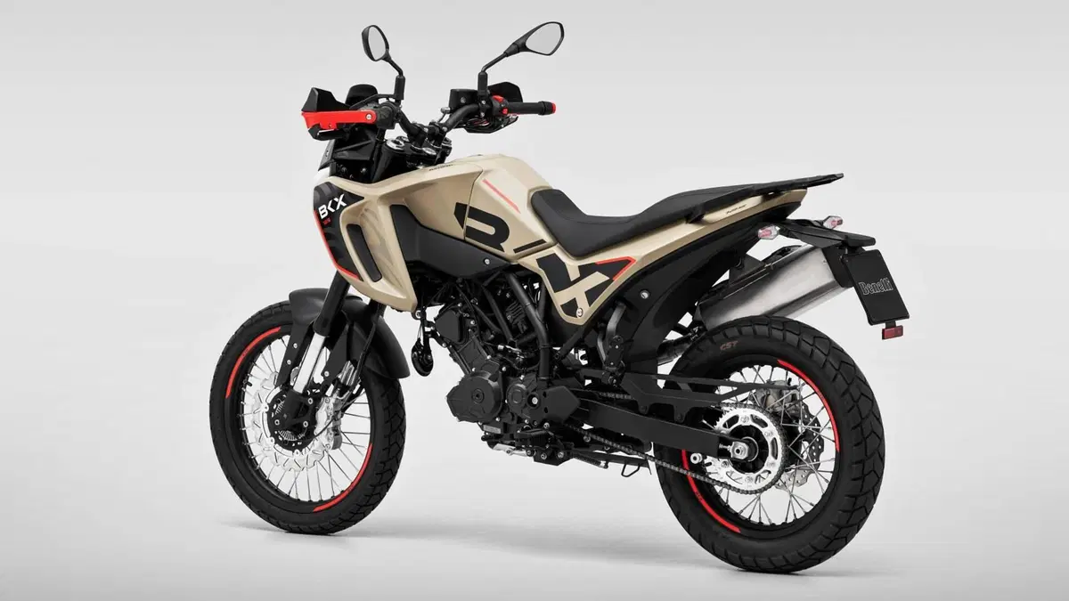 Benelli BKX 125 (2026) (4)