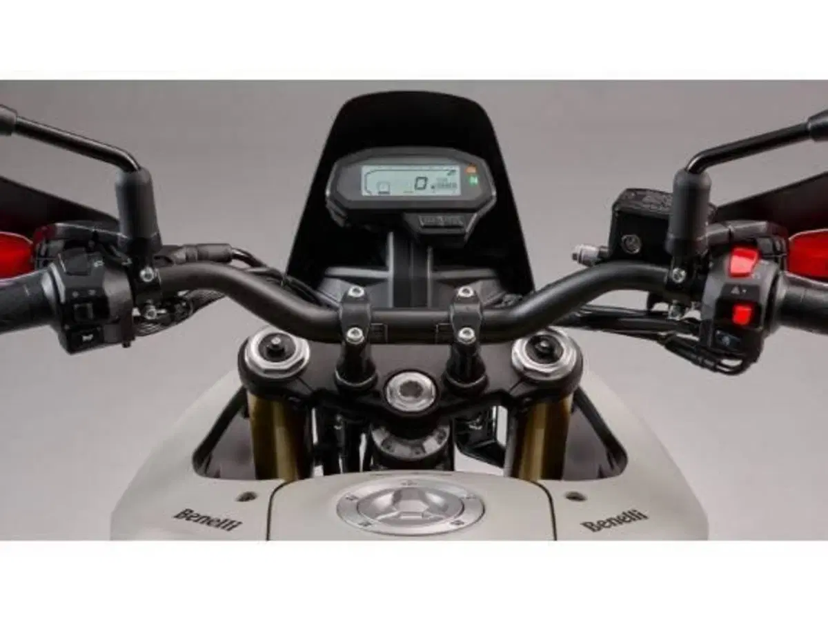Benelli BKX 125 (2026) (7)
