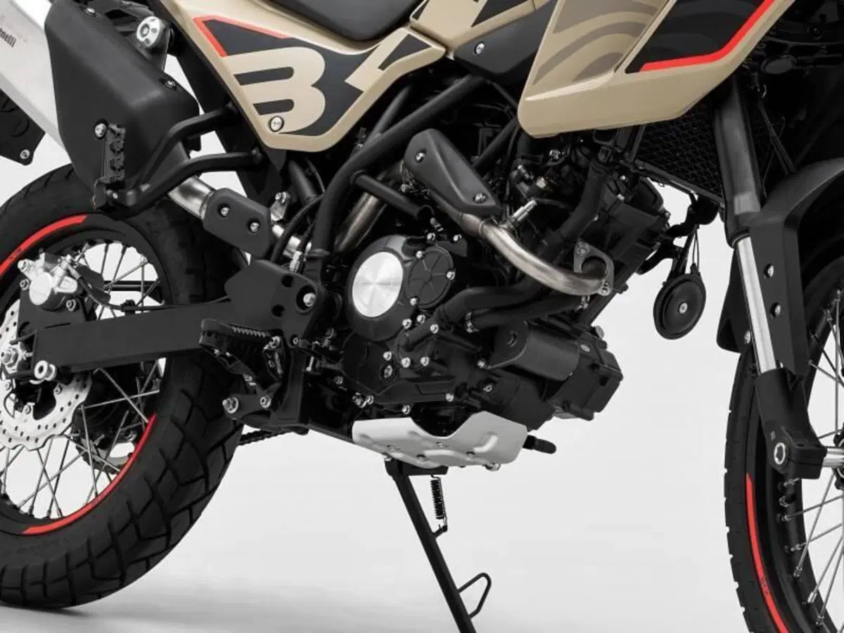 Benelli BKX 125 (2026) (17)