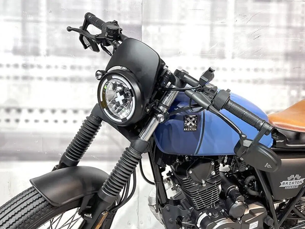 Brixton Motorcycles Rayburn 125 (2021 - 26) (5)