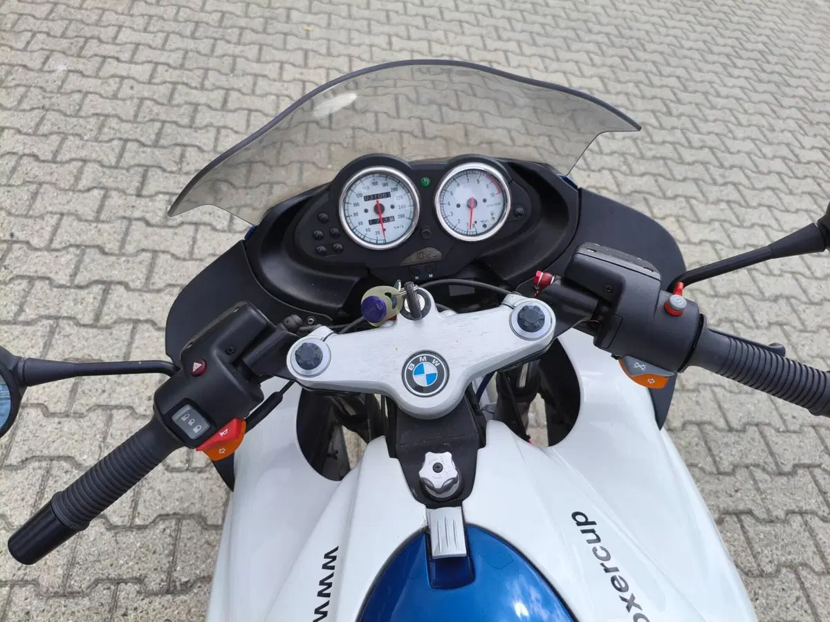 Bmw R 1100 S Replika (2)