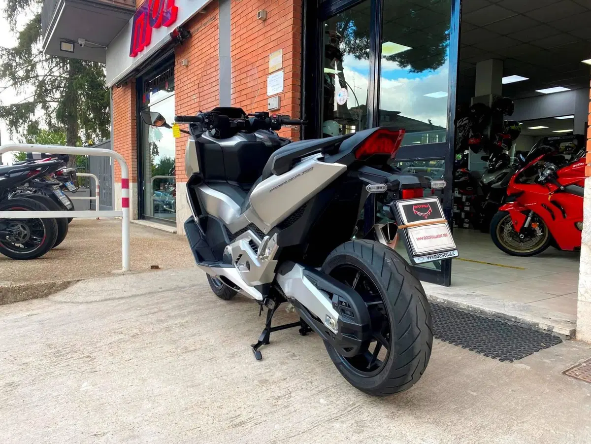 Honda Forza 750 DCT (2021 - 24) (6)