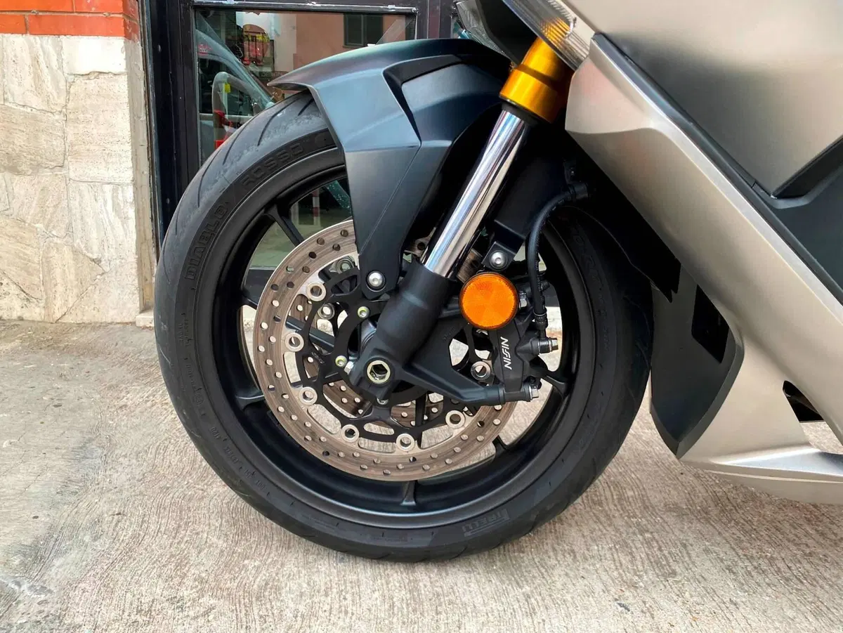 Honda Forza 750 DCT (2021 - 24) (15)