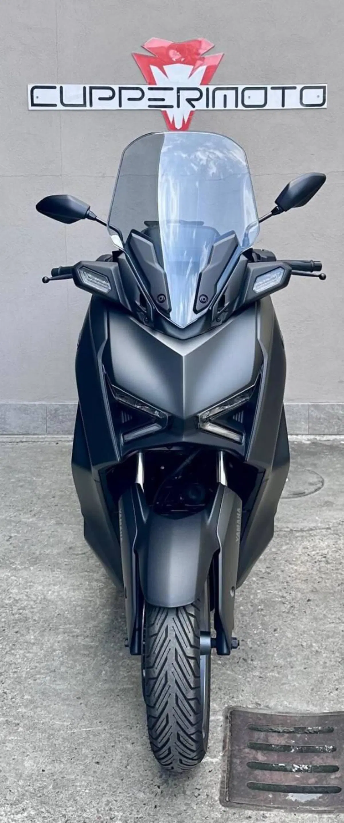 Yamaha X-Max 300 (2021 - 24) (4)
