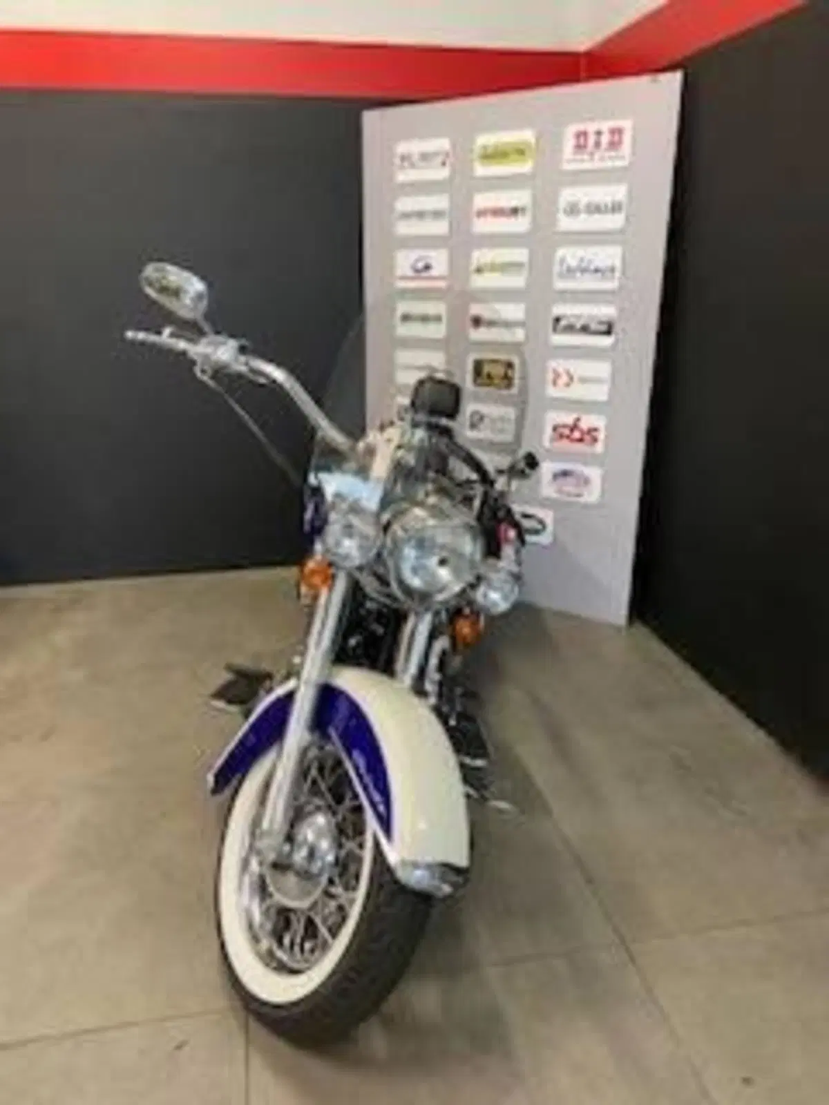 Harley-Davidson 1584 Deluxe (2007 - 08) - FLSTN (3)