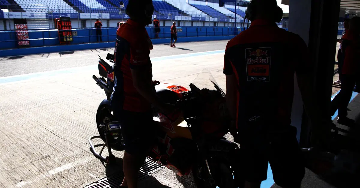 MotoGP 2026. Accordo Case-MotoGP, ci siamo, prime novit&agrave;: una sola moto in prova e sessioni pi&ugrave; brevi