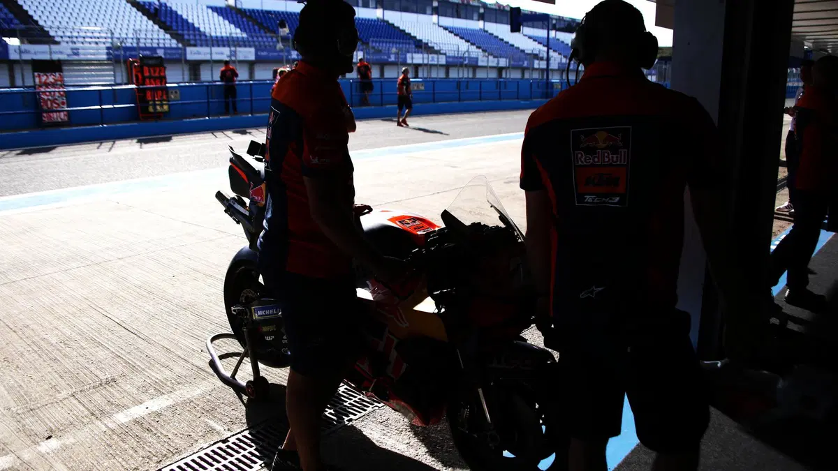 MotoGP 2026. Accordo Case-MotoGP, ci siamo, prime novit&agrave;: una sola moto in prova e sessioni pi&ugrave; brevi