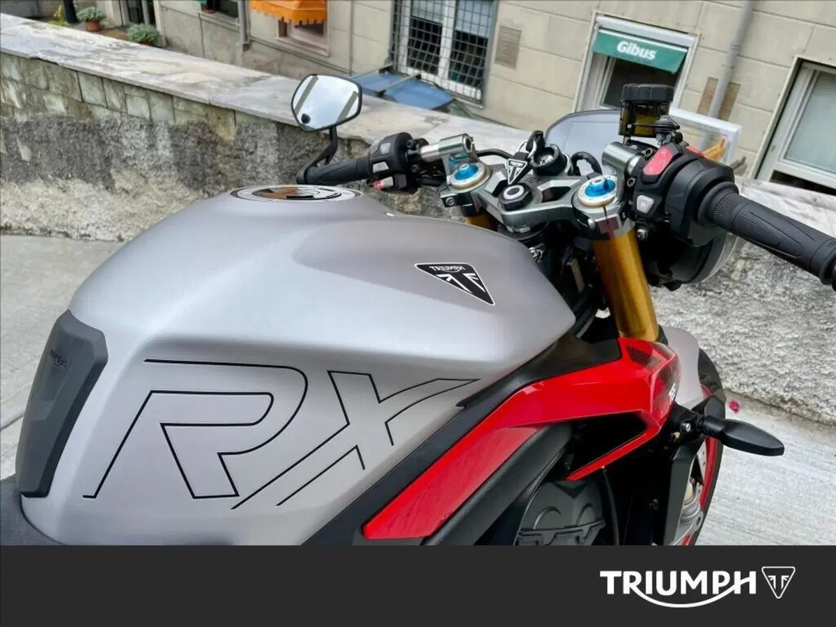 Triumph Street Triple 765 RX (2026) (7)