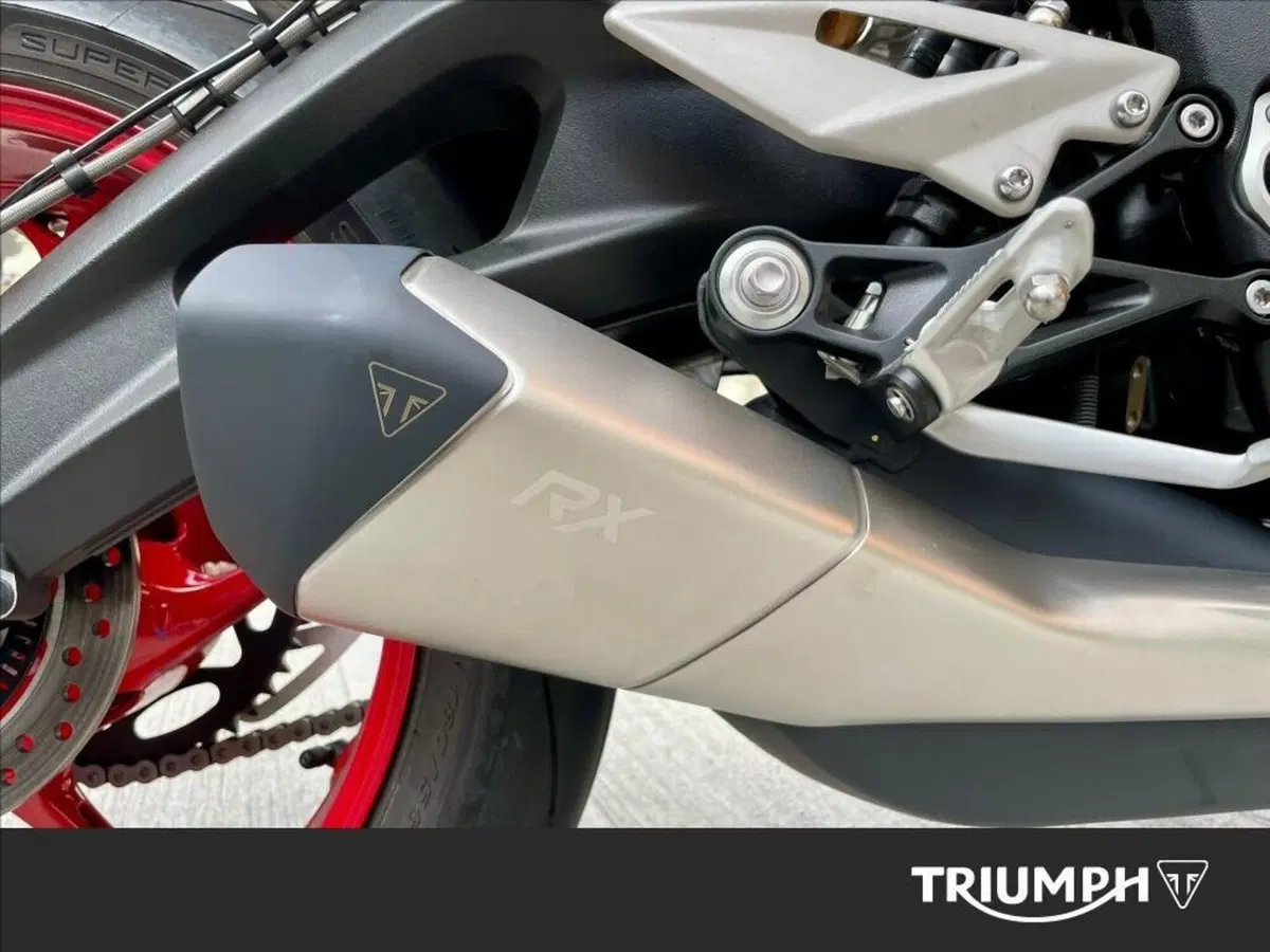 Triumph Street Triple 765 RX (2026) (13)