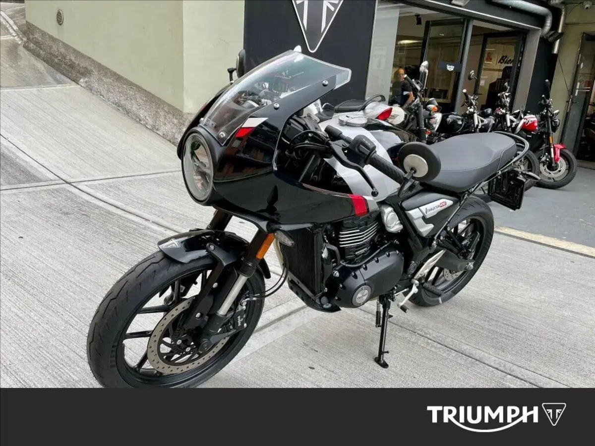 Triumph Thruxton 400 (2026) (2)