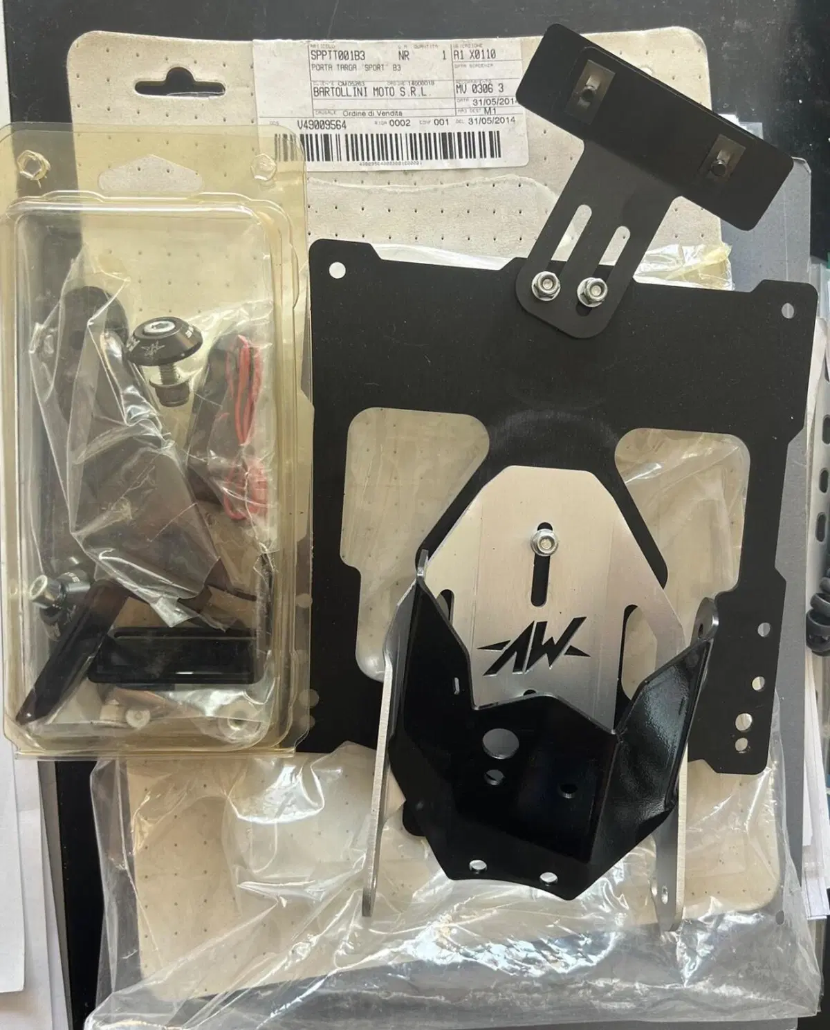 Porta targa MV per sport B3 MV Agusta