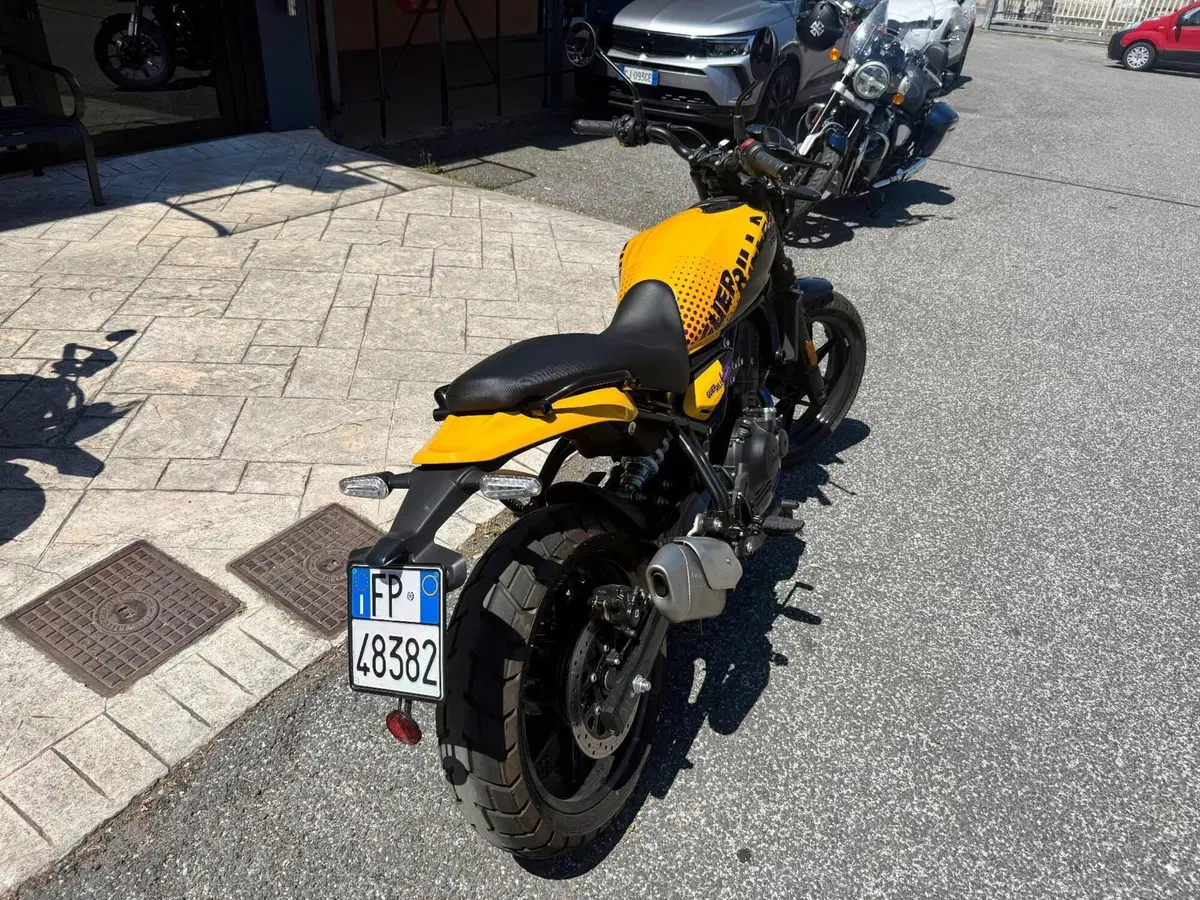 Royal Enfield Guerrilla 450 (2024 - 26) (3)