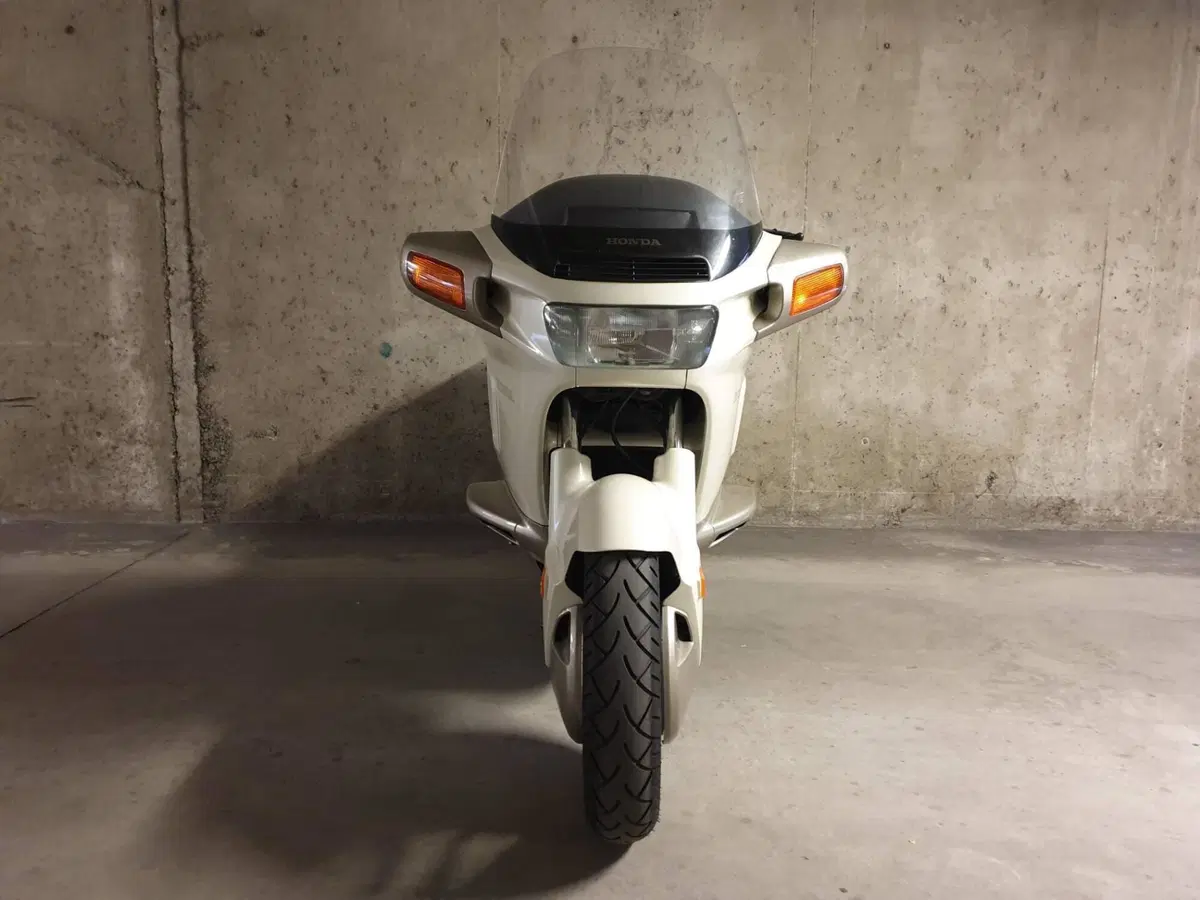Honda PC 800 (3)