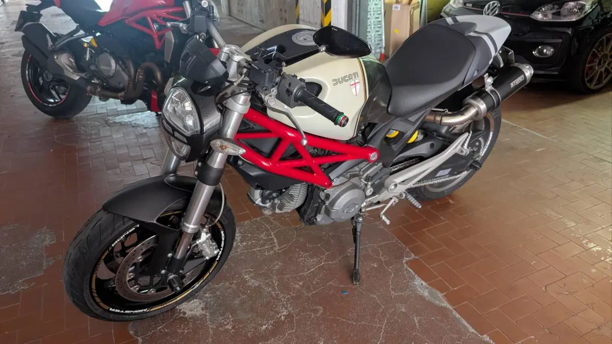 Ducati Monster 696 Plus (2007 - 14) (4)