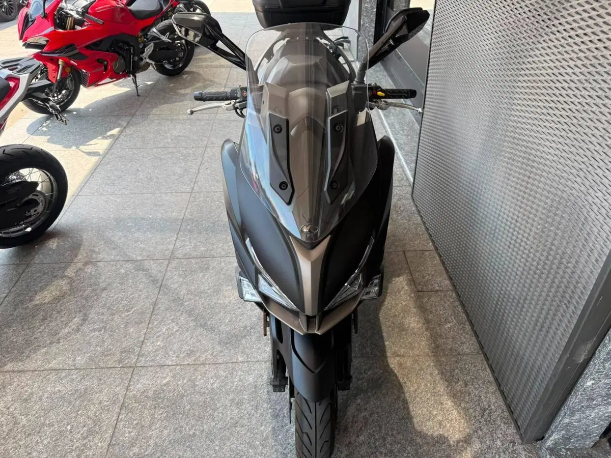 Kymco Xciting 400i S TCS (2021 - 24) (4)