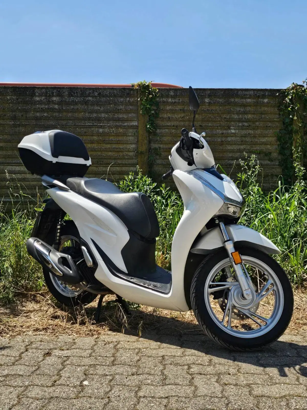 Honda SH 150i Sport (2022 - 23) (2)