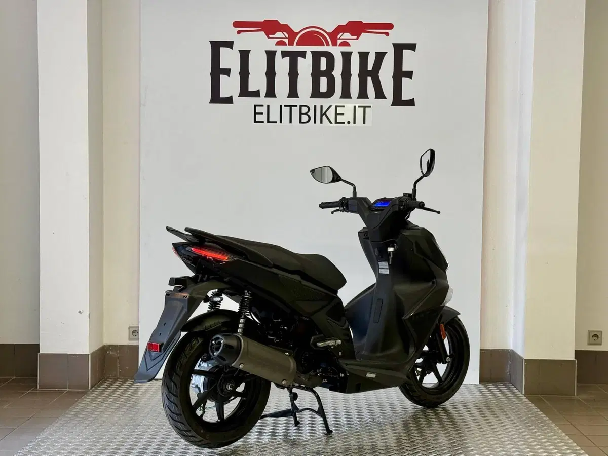 Kymco Super 8 50 R (2022 - 26) (6)