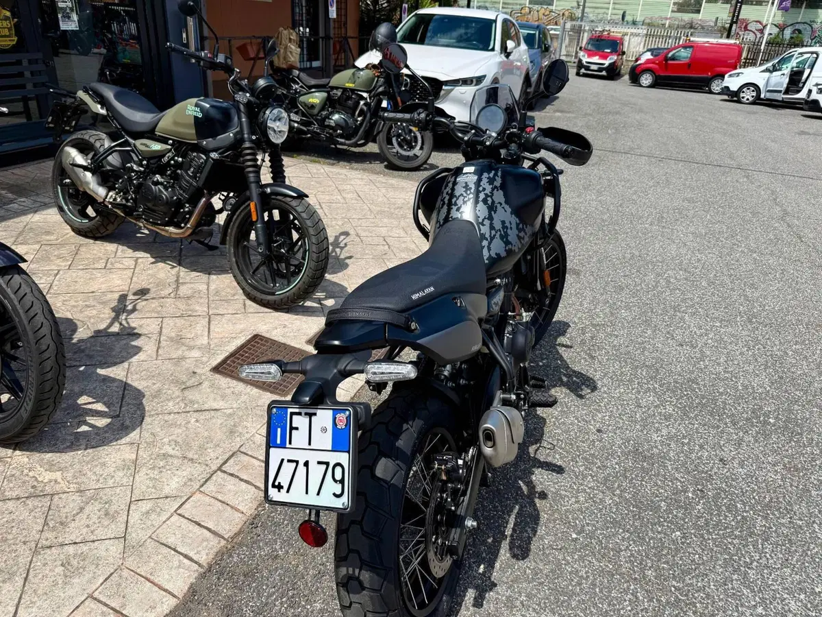 Royal Enfield Himalayan 450 Mana Black (2026) (4)