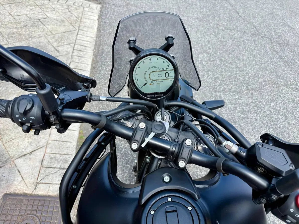 Royal Enfield Himalayan 450 Mana Black (2026) (5)