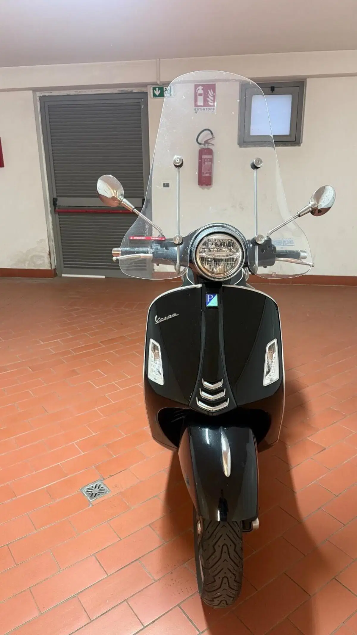 Vespa GTS 300 Hpe (2021 - 22) (2)
