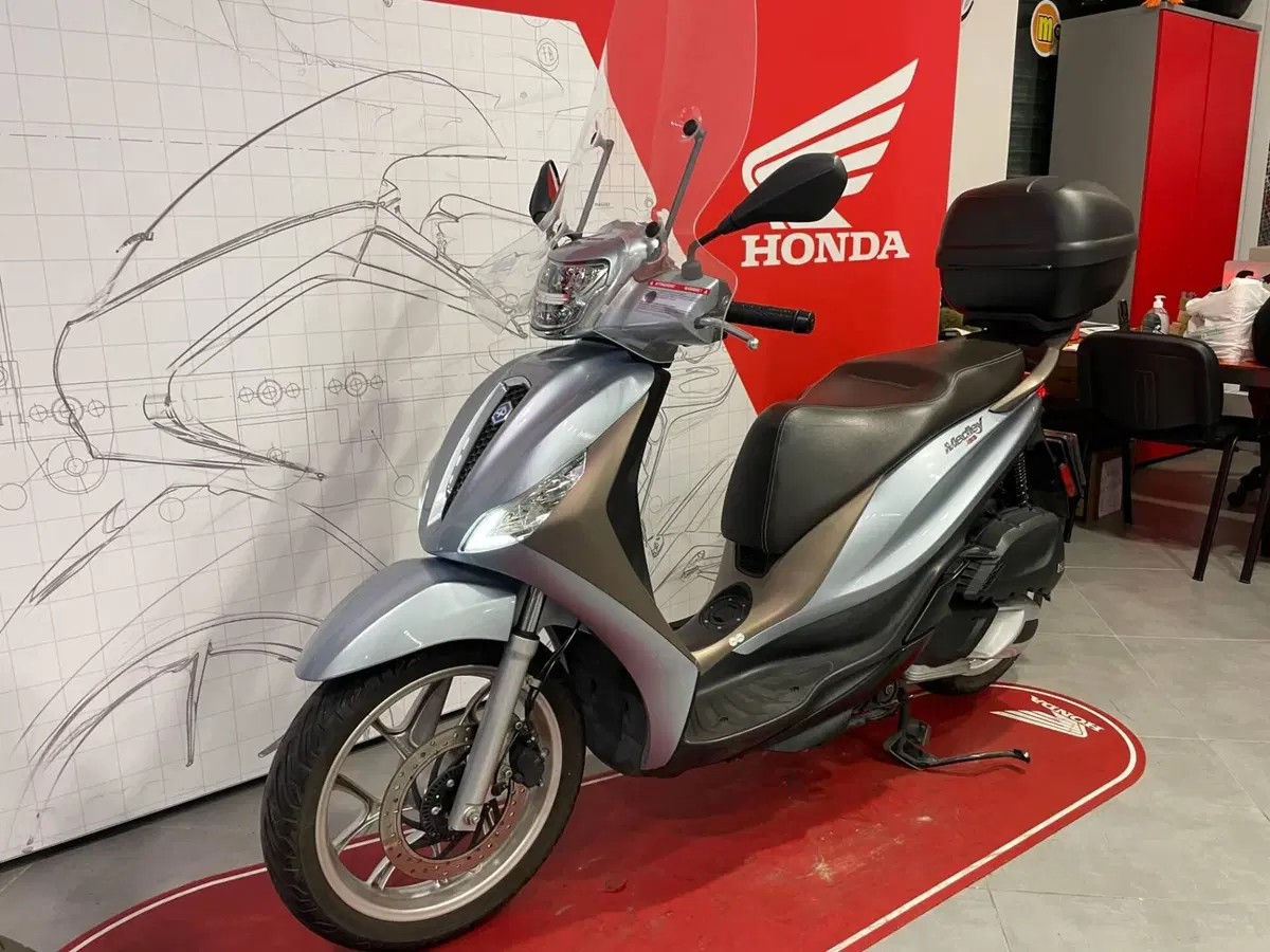Piaggio Medley 125 ABS (2021 - 24) (2)