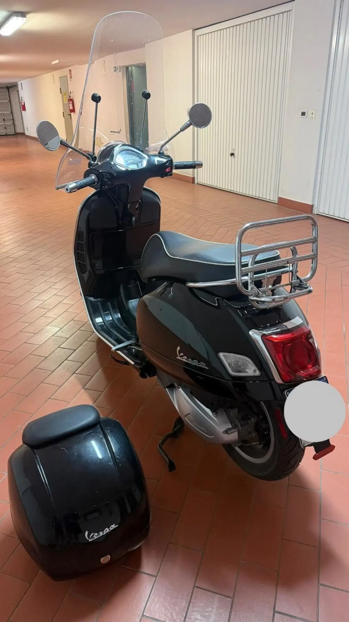Vespa GTS 300 Hpe (2021 - 22) (4)