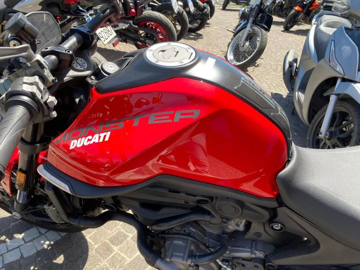 Ducati Monster 937 (2021 - 25) (10)