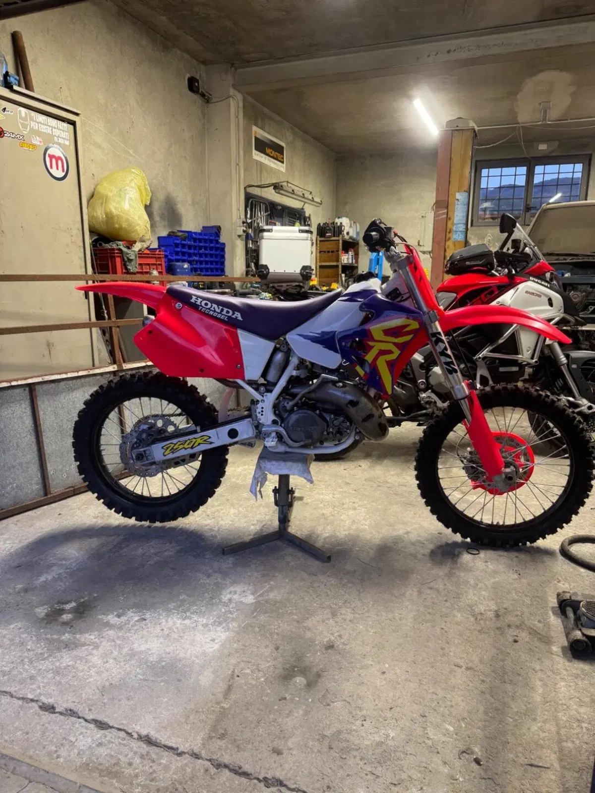 Honda Cr 250 r (14)