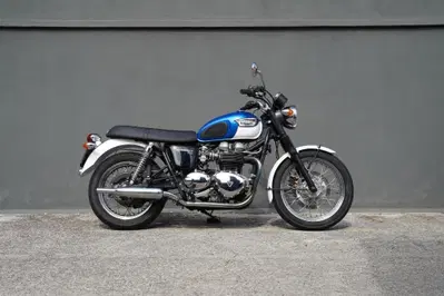 Triumph Bonneville T100 (2001 - 07) usata