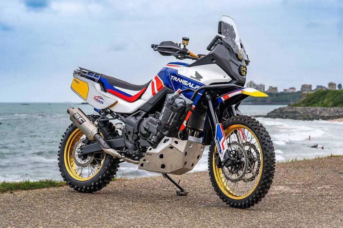 Honda Hornet e Transalp al centro di “On Road versus Off Road” a Wheels & Waves [GALLERY] (13)