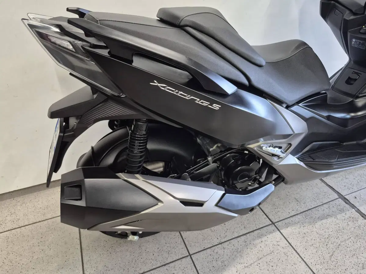 Kymco Xciting 400i S TCS (2021 - 24) (3)
