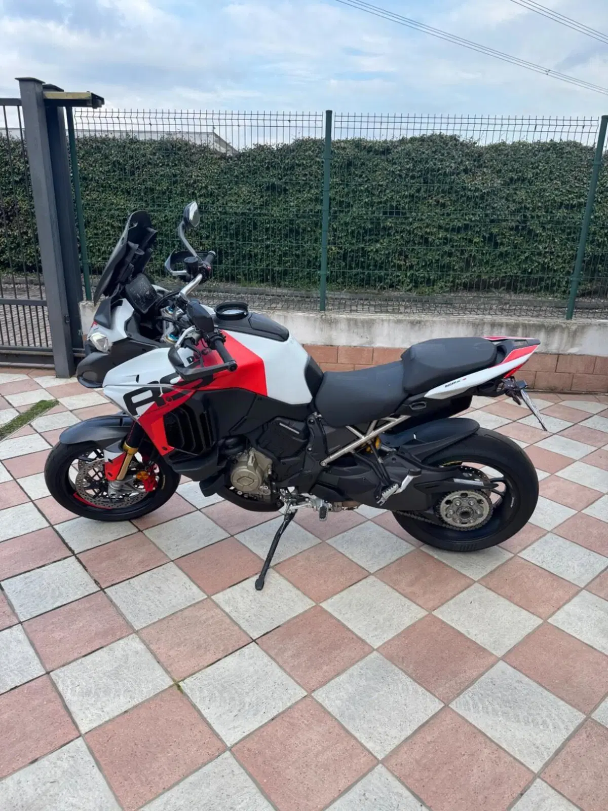 Ducati Multistrada V4 RS (2024 - 25) (9)