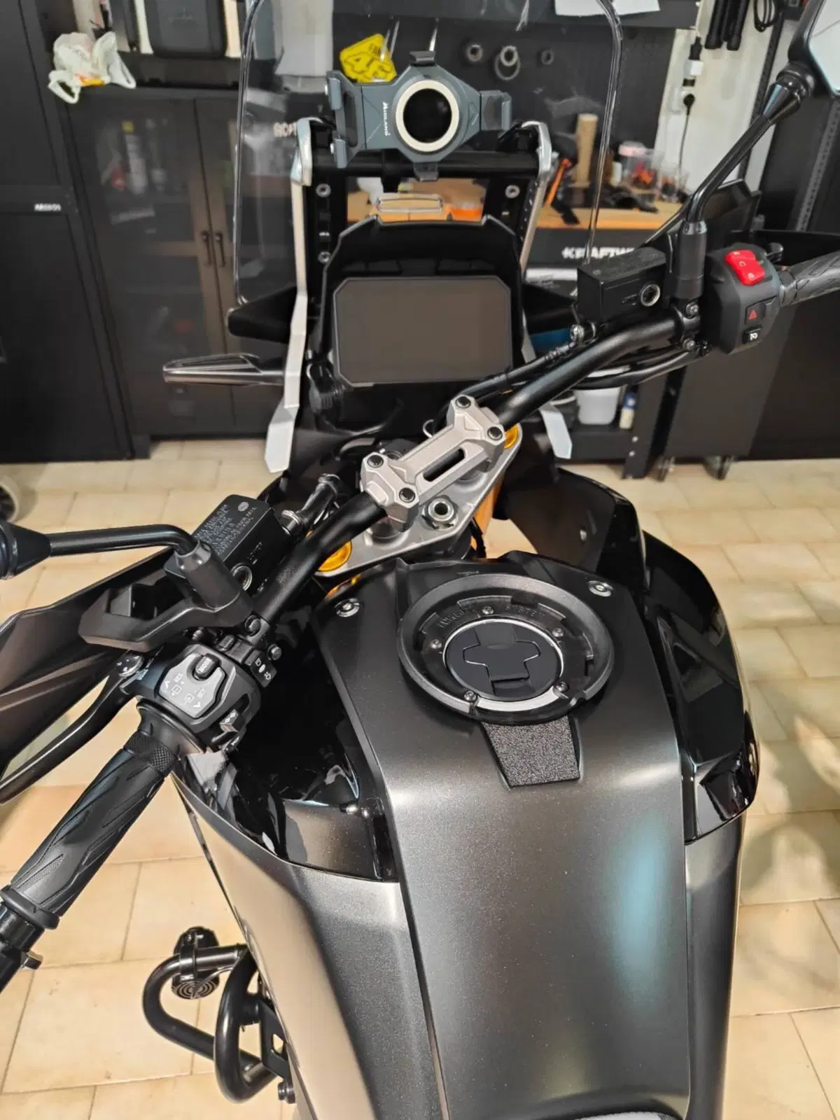 Suzuki V-Strom 1050DE (2023 - 24) (7)